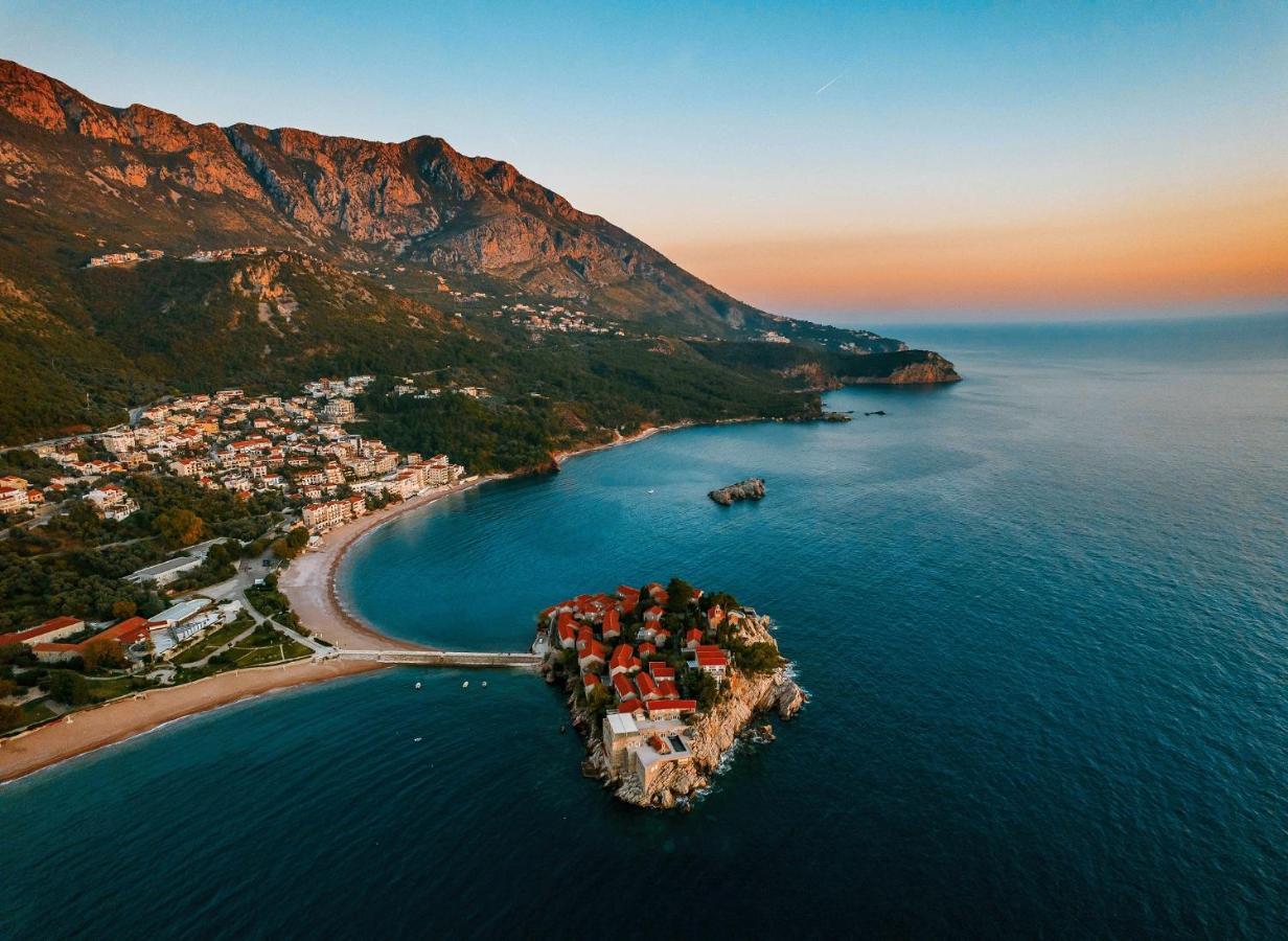 Villa Geba Boutique Hotel Sveti Stefan Bagian luar foto